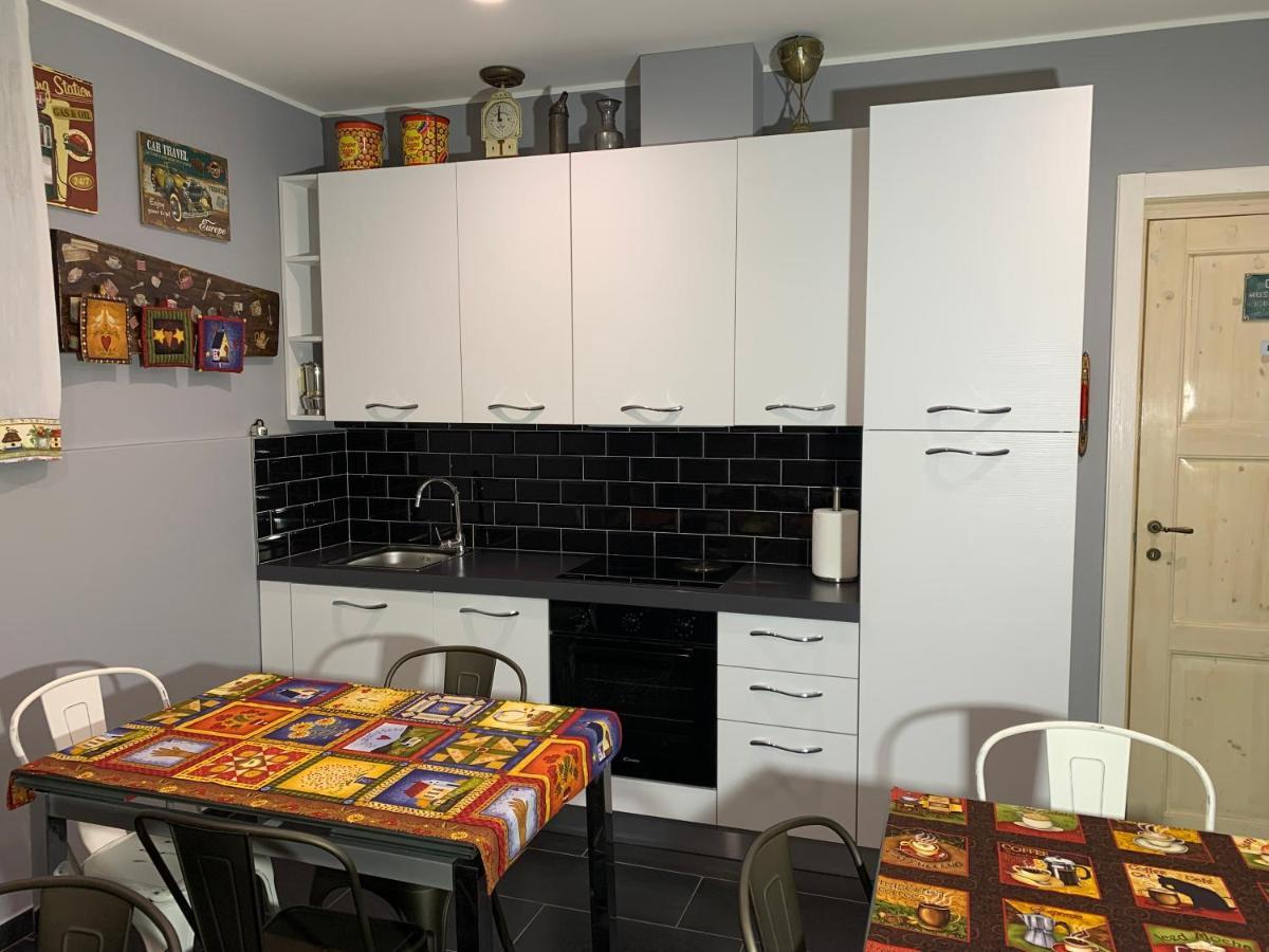 Villa Guardia Bed & Breakfast Indi Thelar מראה חיצוני תמונה